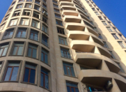 Satılır 5 otaqlı 225 m2 yeni tikili Şah İsmayıl Xətai m.