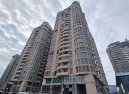 Satılır 5 otaqlı 225 m2 yeni tikili Şah İsmayıl Xətai m.