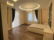 Satılır 8 otaqlı 450 m2 villa Bilgəh