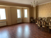 Satılır 4 otaqlı 190 m2 yeni tikili Həzi Aslanov m.