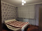 Satılır 3 otaqlı 100 m2 köhnə tikili Qara Qarayev m.
