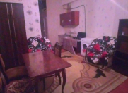 İcarəyə verilir 2 otaqlı 45 m2 köhnə tikili Xalqlar Dostluğu m.