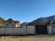 İcarəyə verilir 3 otaqlı 100 m2 həyət evi Qax