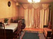 İcarəyə verilir 3 otaqlı 90 m2 köhnə tikili 28 May m.