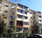 Satılır 3 otaqlı 50 m2 köhnə tikili 8 km