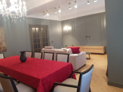 Satılır 4 otaqlı 158 m2 yeni tikili 28 May m.