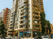 Satılır 4 otaqlı 220 m2 yeni tikili 28 May m.