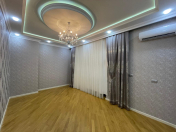 Satılır 3 otaqlı 141 m2 yeni tikili Elmlər Akademiyası m.