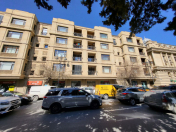 İcarəyə verilir 3 otaqlı 134 m2 yeni tikili Gənclik m.