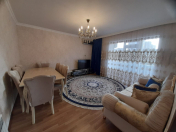 Satılır 4 otaqlı 110 m2 köhnə tikili Elmlər Akademiyası m.