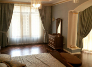 İcarəyə verilir 3 otaqlı 180 m2 yeni tikili 28 May m.