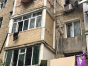 Satılır 1 otaqlı 32 m2 köhnə tikili İnşaatçılar m.