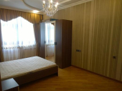 İcarəyə verilir 2 otaqlı 70 m2 yeni tikili Neftçilər m.