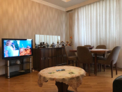 Satılır 2 otaqlı 83 m2 yeni tikili Xalqlar Dostluğu m.