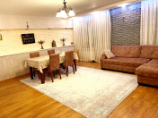 Satılır 3 otaqlı 90 m2 köhnə tikili Yasamal r.