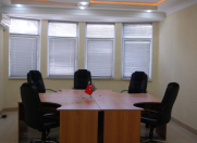 İcarəyə verilir 3 otaqlı 140 m2 ofis Elmlər Akademiyası m.