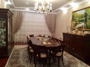 Satılır 5 otaqlı 202 m2 yeni tikili Elmlər Akademiyası m.