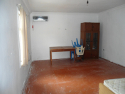 Satılır 2 otaqlı 55 m2 həyət evi İnşaatçılar m.
