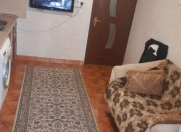 Satılır 2 otaqlı 59 m2 köhnə tikili Ayna Sultanova heykəli