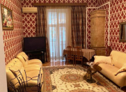 Satılır 3 otaqlı 100 m2 köhnə tikili Sahil m.