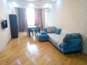 Satılır 3 otaqlı 132 m2 yeni tikili Həzi Aslanov