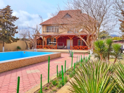 İcarəyə verilir 4 otaqlı 250 m2 bağ evi Mərdəkan