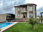 Satılır 4 otaqlı 400 m2 bağ evi Şüvəlan Park ticarət mərkəzi