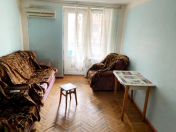 İcarəyə verilir 2 otaqlı 50 m2 köhnə tikili 28 May m.