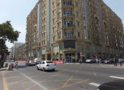 Satılır 5 otaqlı 182 m2 obyekt Sahil m.