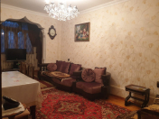 Satılır 4 otaqlı 101 m2 köhnə tikili Xalqlar Dostluğu m.