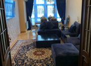 Satılır 94 otaqlı 94 m2 köhnə tikili Şah İsmayıl Xətai m.