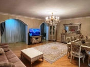 Satılır 4 otaqlı 115 m2 köhnə tikili Bakıxanov