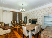 İcarəyə verilir 4 otaqlı 120 m2 köhnə tikili Sahil m.