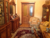 İcarəyə verilir 3 otaqlı 90 m2 köhnə tikili 28 May m.