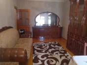 Satılır 2 otaqlı 60 m2 köhnə tikili 9 mkr