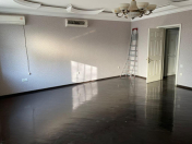 İcarəyə verilir 4 otaqlı 160 m2 obyekt Qələbə dairəsi