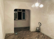 Satılır 3 otaqlı 90 m2 köhnə tikili Xalqlar Dostluğu m.