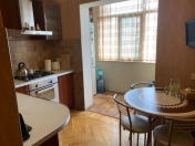 Satılır 3 otaqlı 70 m2 köhnə tikili Y.Günəşli