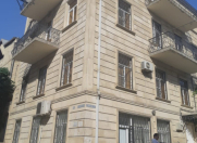 Satılır 11 otaqlı 460 m2 obyekt Nizami m.