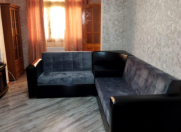 İcarəyə verilir 2 otaqlı 65 m2 köhnə tikili Memar Əcəmi m.