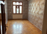 İcarəyə verilir 2 otaqlı 45 m2 köhnə tikili 8 km