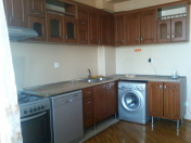 İcarəyə verilir 3 otaqlı 135 m2 yeni tikili Gənclik m.