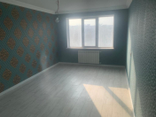 Satılır 3 otaqlı 80 m2 köhnə tikili Xalqlar Dostluğu m.