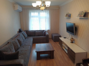 Satılır 3 otaqlı 96 m2 köhnə tikili 9 mkr