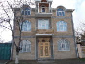 Satılır 11 otaqlı 446 m2 həyət evi Şamaxı