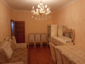 İcarəyə verilir 2 otaqlı 50 m2 köhnə tikili Şah İsmayıl Xətai m.
