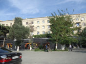 Satılır 2 otaqlı 58 m2 köhnə tikili Hüseyn Cavid parkı