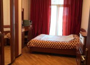 Satılır 3 otaqlı 90 m2 köhnə tikili Bakıxanov