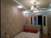 Satılır 2 otaqlı 65 m2 köhnə tikili Heydər Məscidi