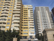 Satılır 2 otaqlı 120 m2 yeni tikili Xalqlar Dostluğu m.